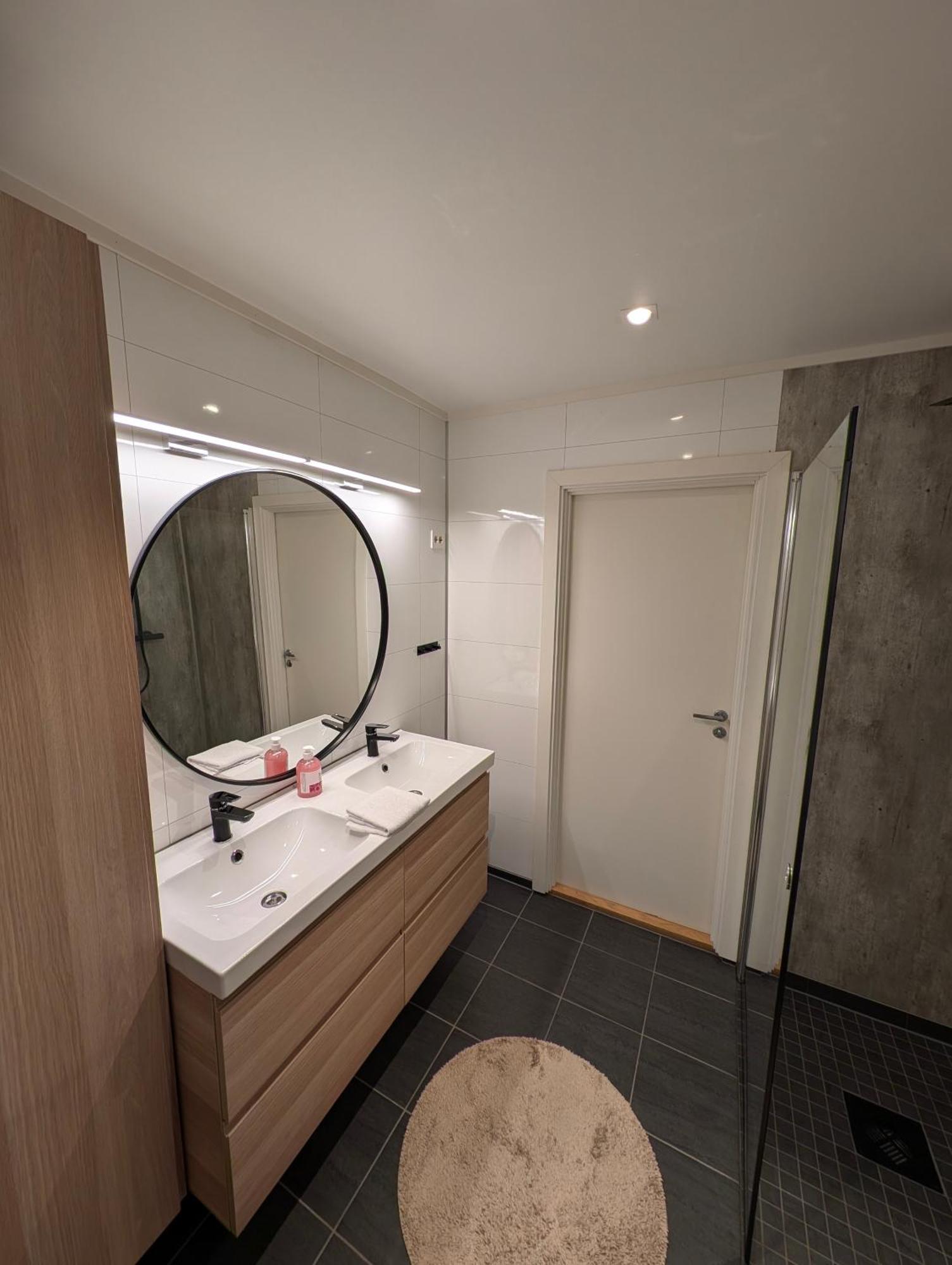 Reine City Apartment Δωμάτιο φωτογραφία